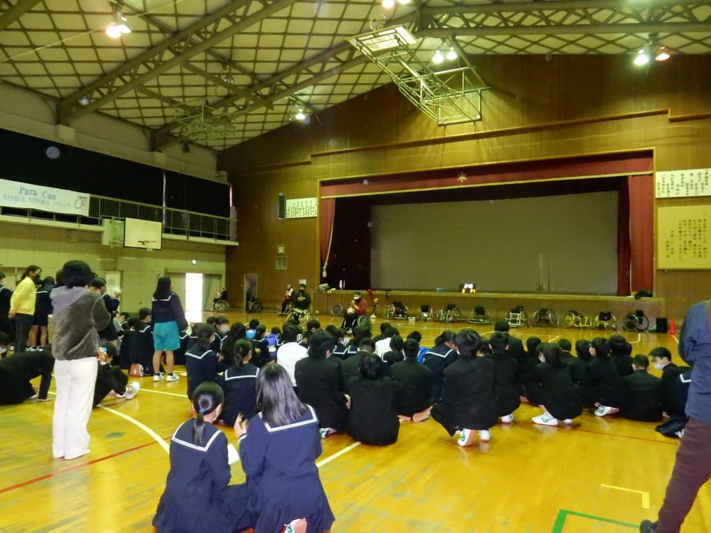 大阪府 貝塚市 中学校 NPO法人パラキャン公式サイト「見方が変わる、生き方が変わる パラキャンで変わる」